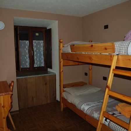 Casa Vacanza In Centro A La Salle Extérieur photo