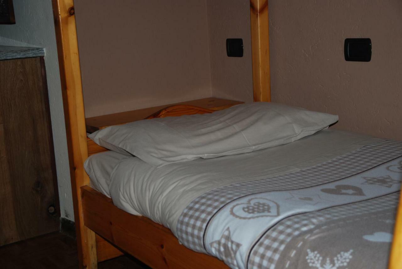Casa Vacanza In Centro A La Salle Extérieur photo